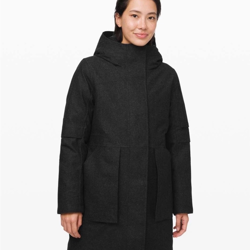 lululemon athletica Winter Warrior Jacket Size 12 NWT